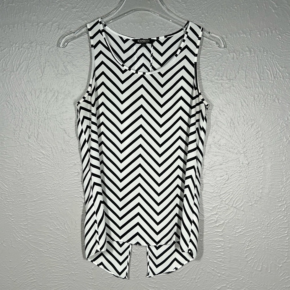Express Black & White Chevron Striped Sheer Split Back Tank Top Size XS